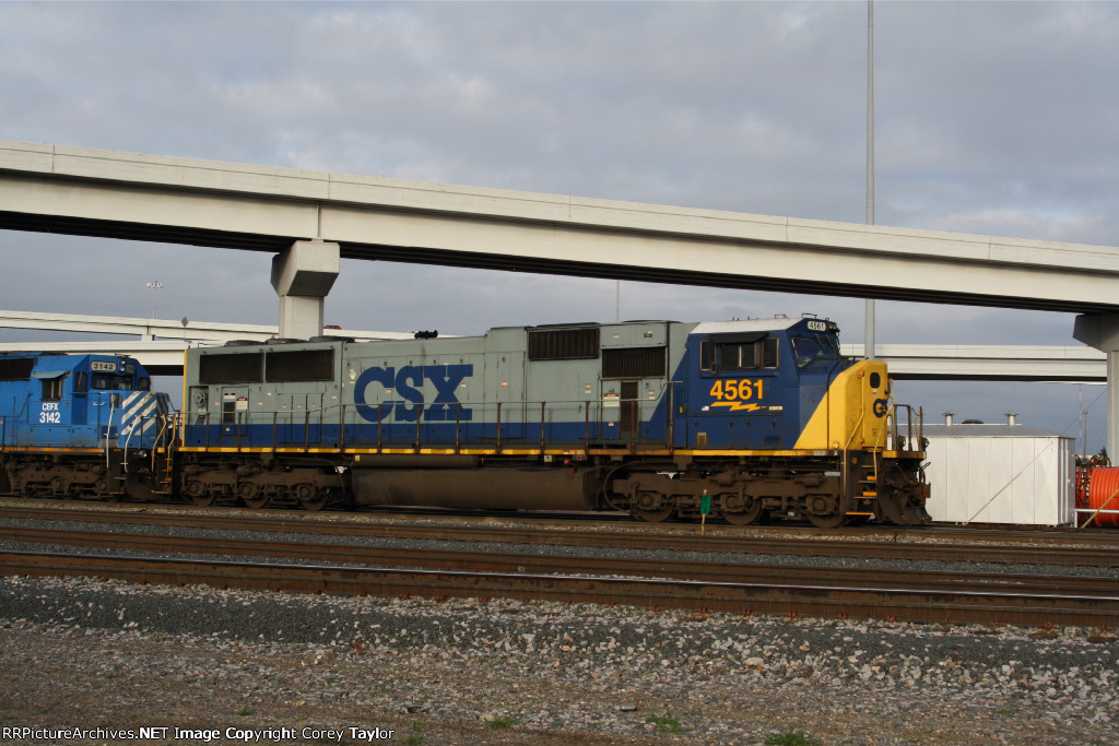 CSX 4561